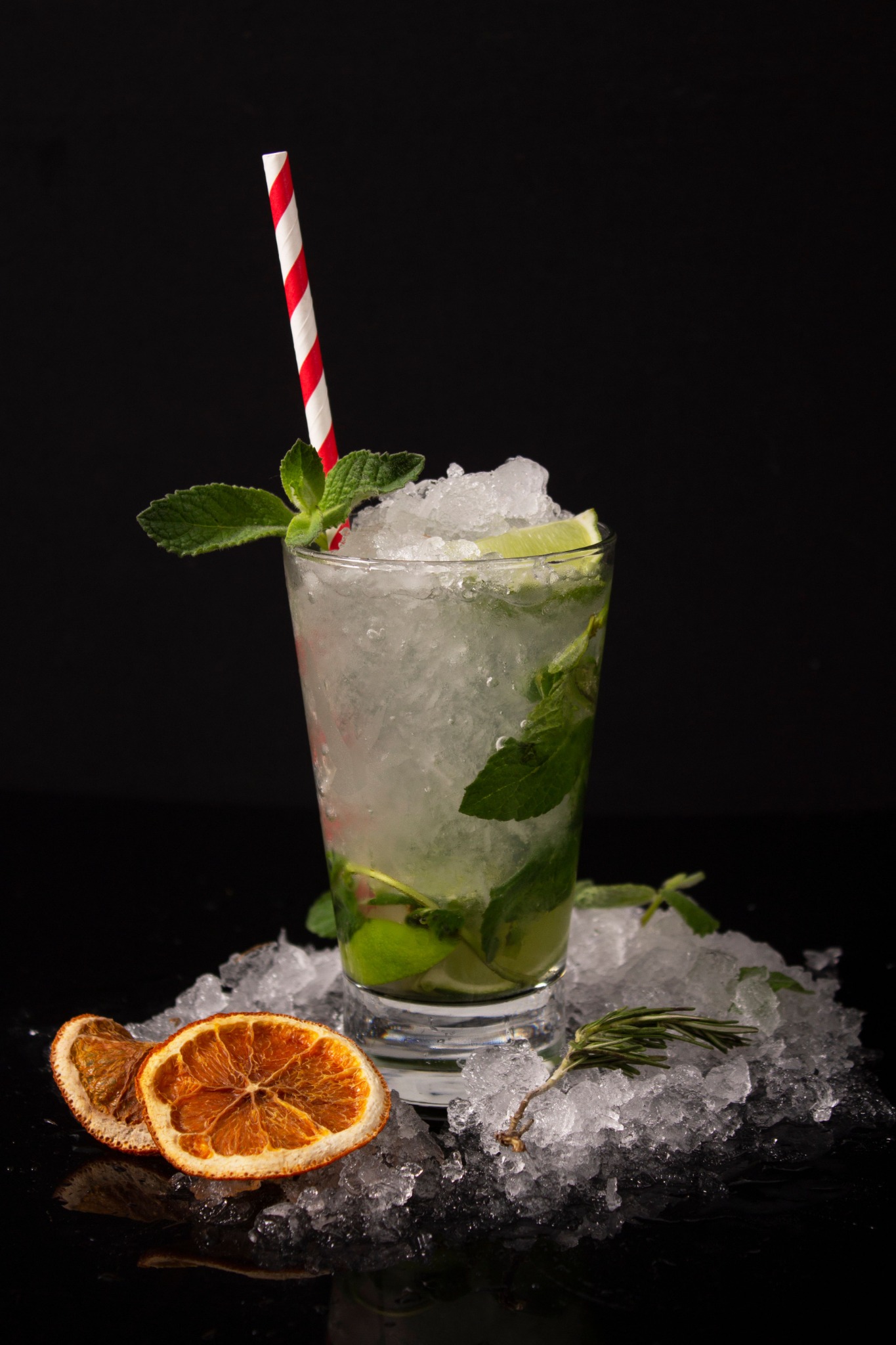 Akull i grimcuar për mojito dhe kokteje